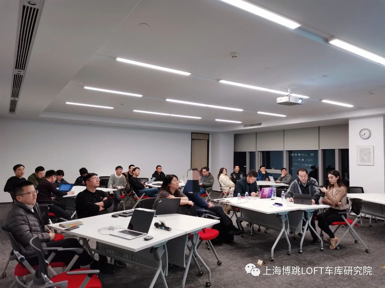 中山杭州LOFT车库专题会